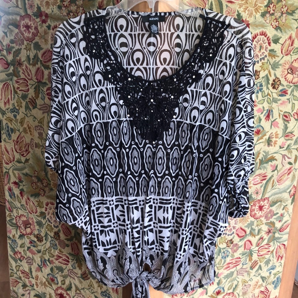 Alfani Women’s Top Size Large